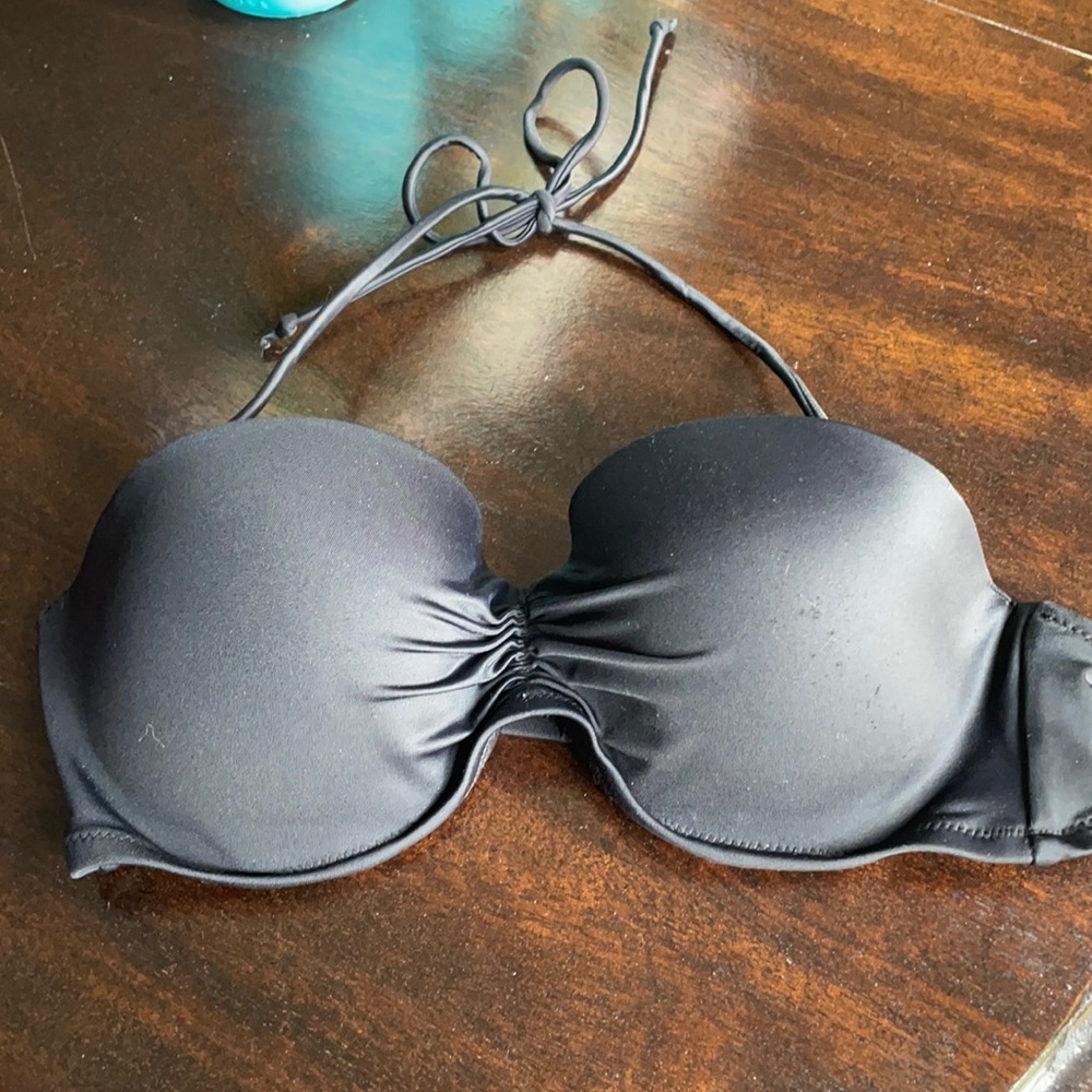 Victoria’s Secret bikini top